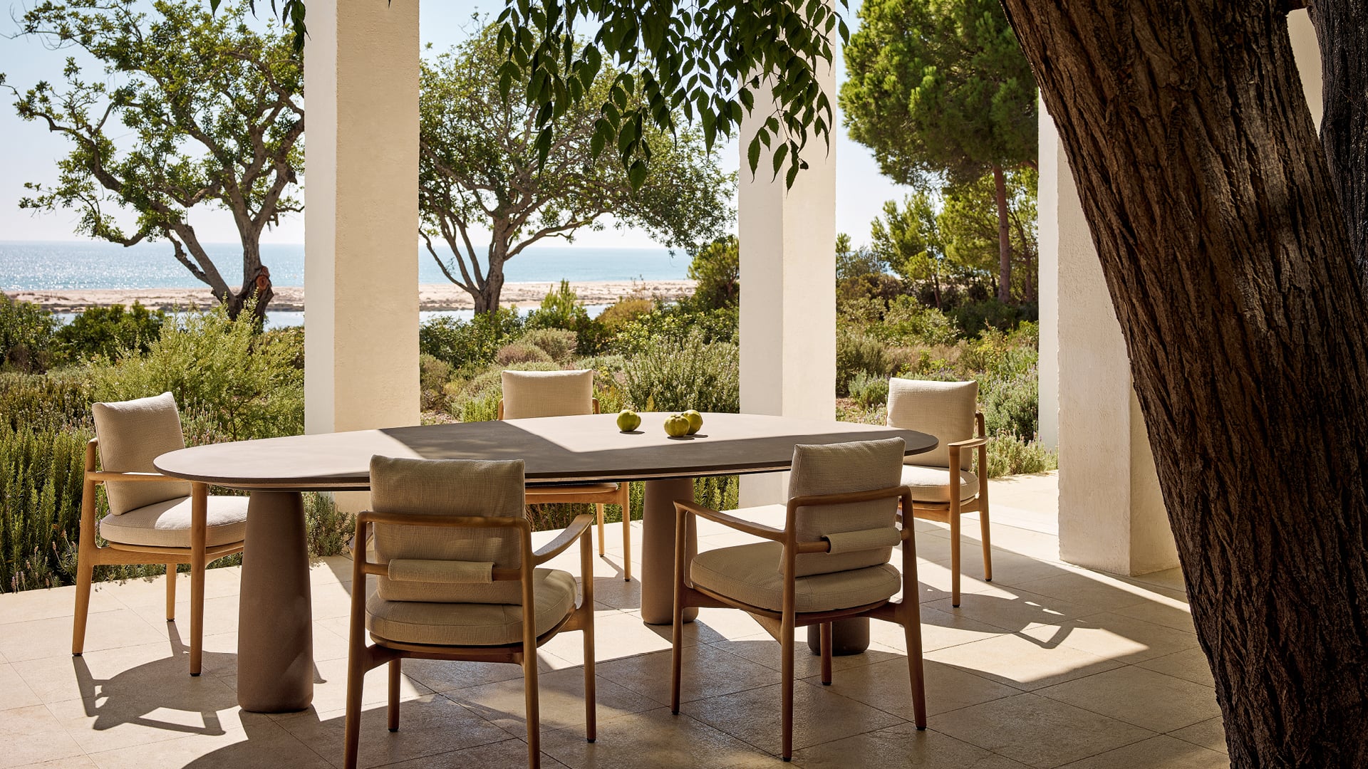 Poliform Immagine di Outdoor Tables Monolith 7
