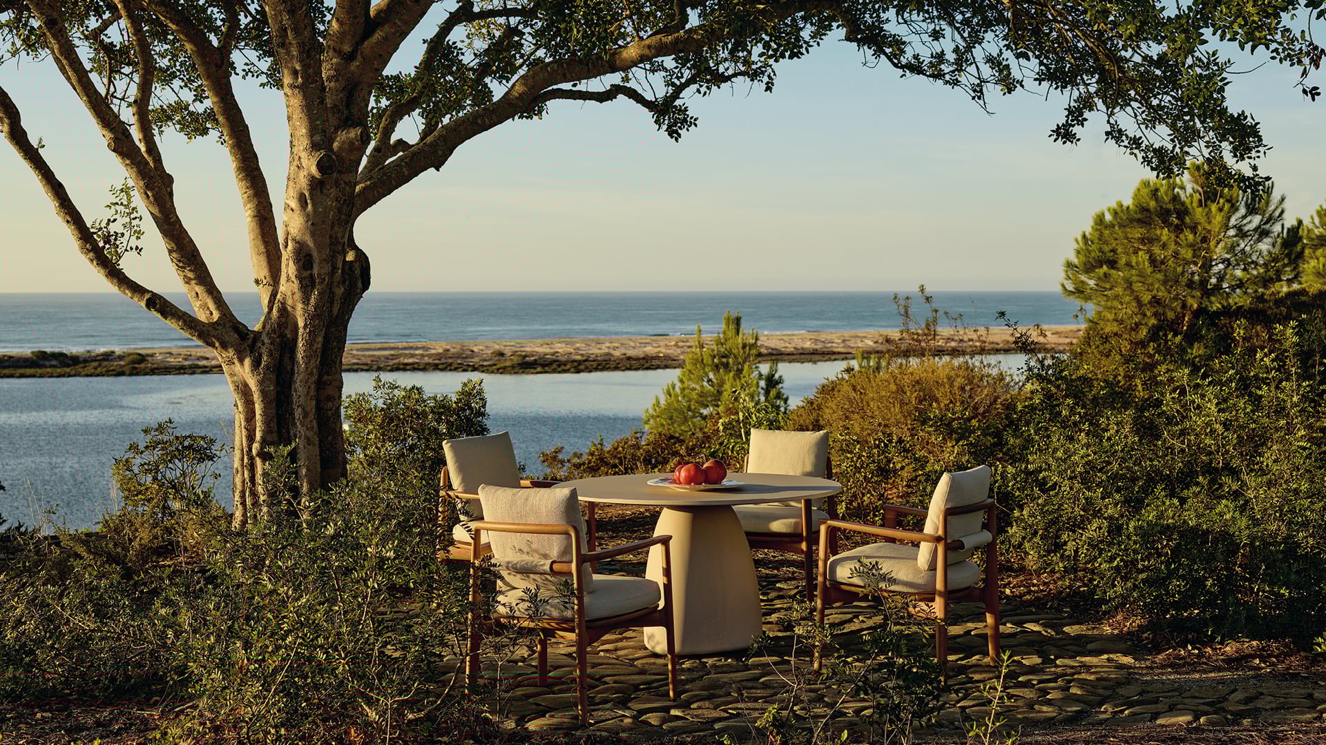 Poliform Immagine di Outdoor Tables Monolith 15